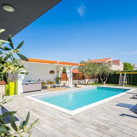 Villa Olea With Heated Pool And Jacuzzi Sukošan Eksteriør billede