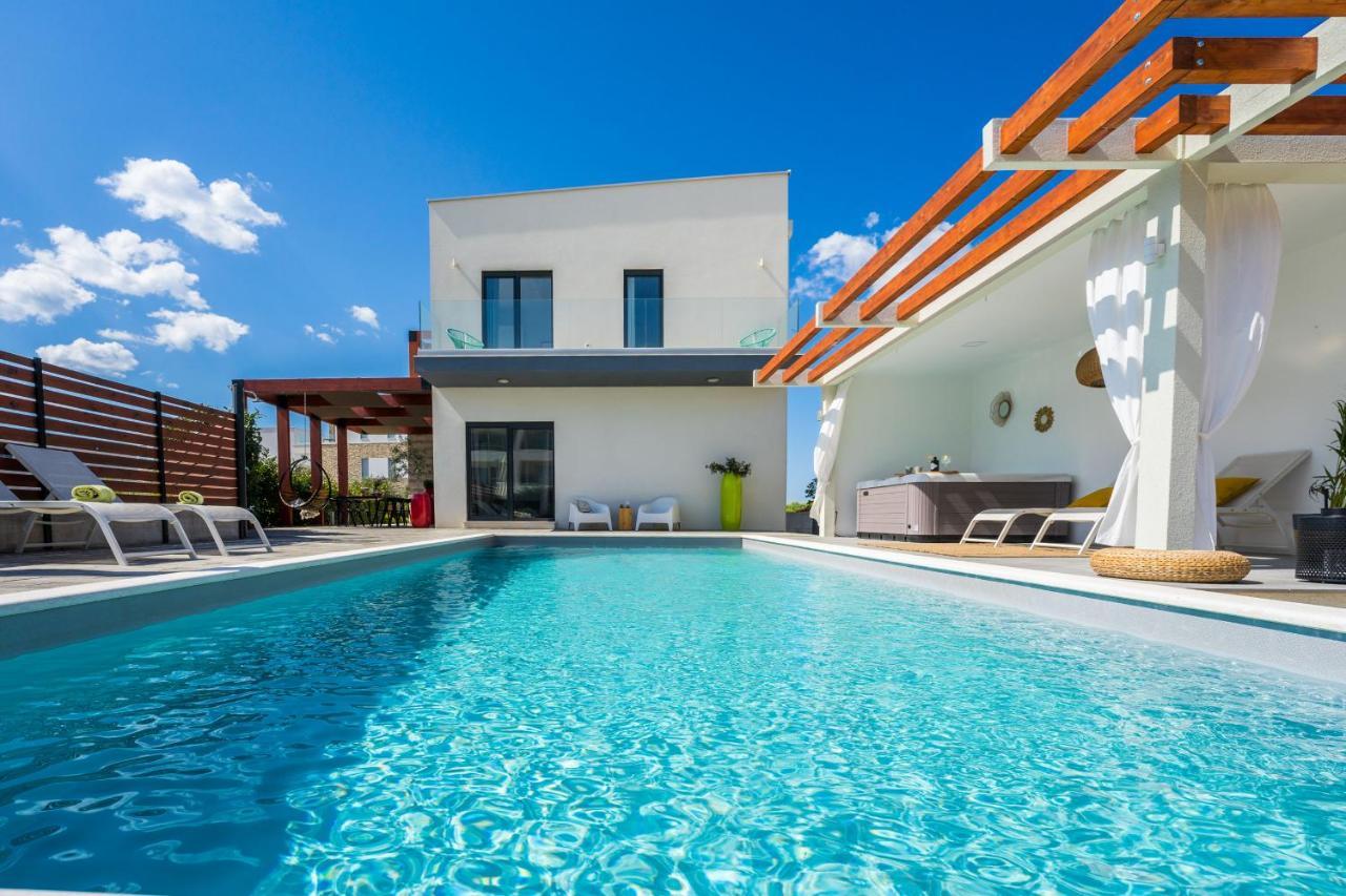 Villa Olea With Heated Pool And Jacuzzi Sukošan Eksteriør billede