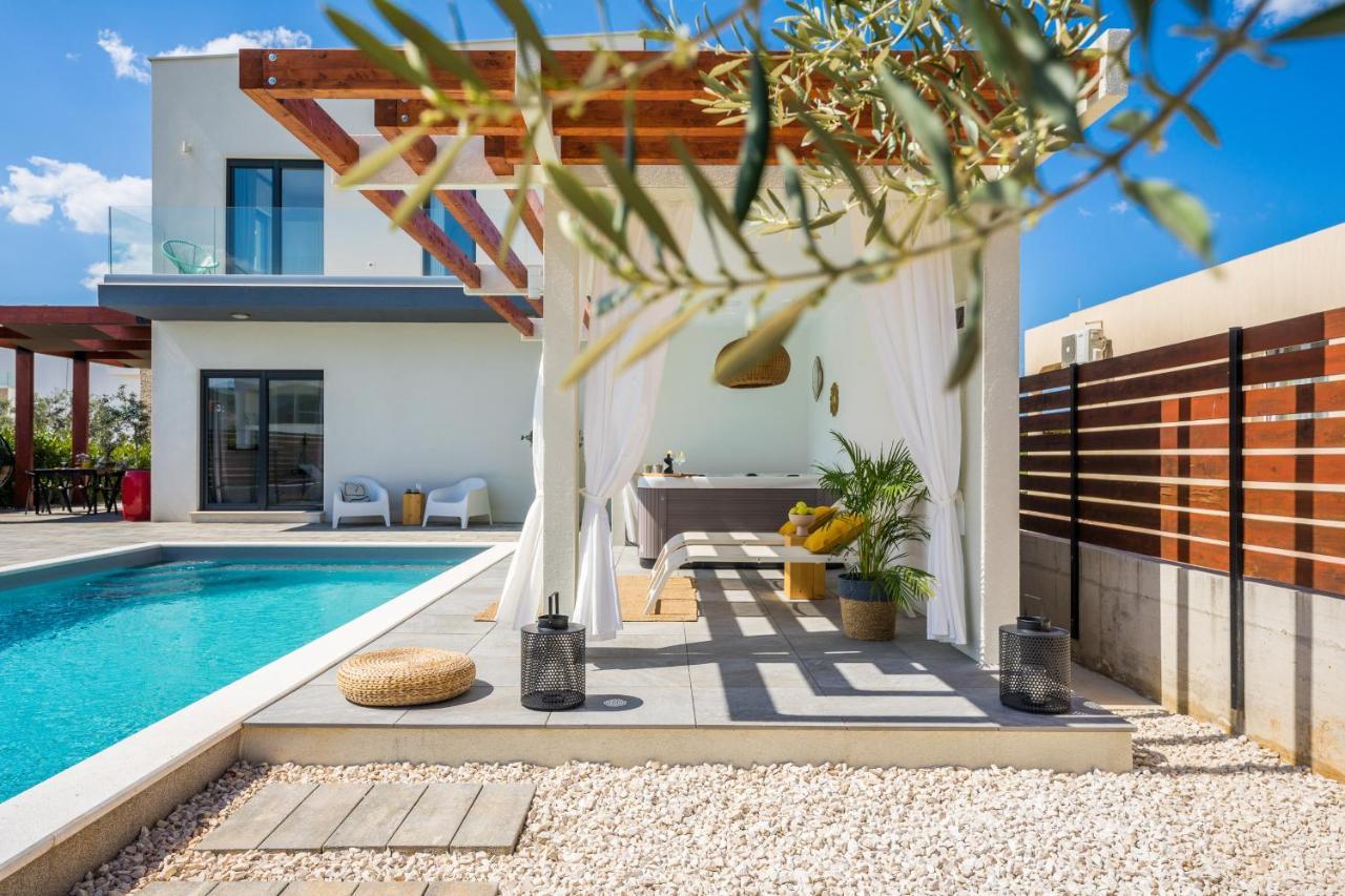 Villa Olea With Heated Pool And Jacuzzi Sukošan Eksteriør billede
